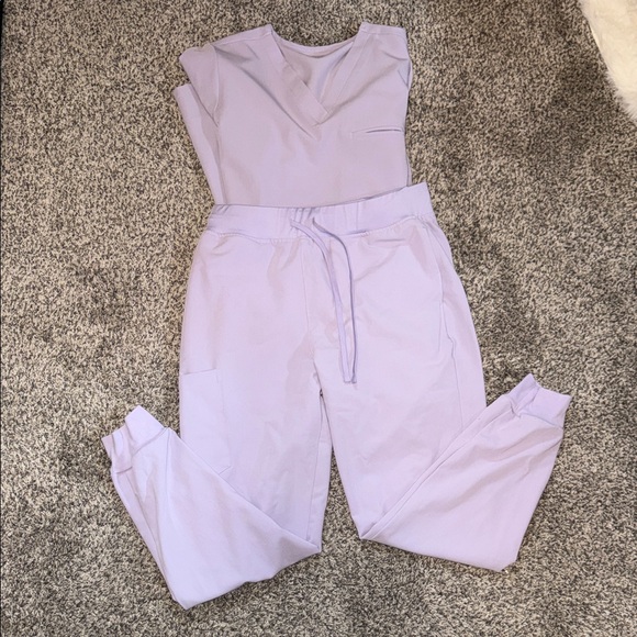 Mandala Other - Elegant Lavender scrub set